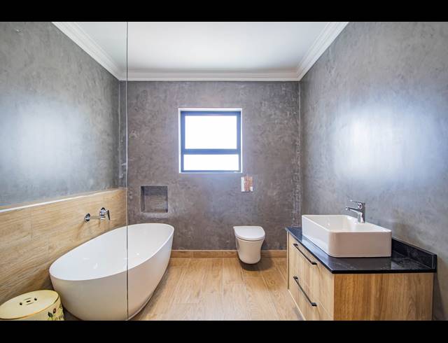 3 BEDROOM HOUSE FOR SALE IN ST HELENA VIEWS